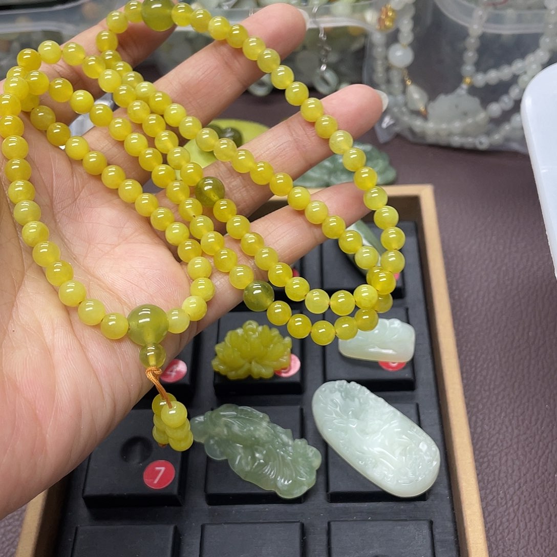 蛇纹石玉合金颈饰108颗