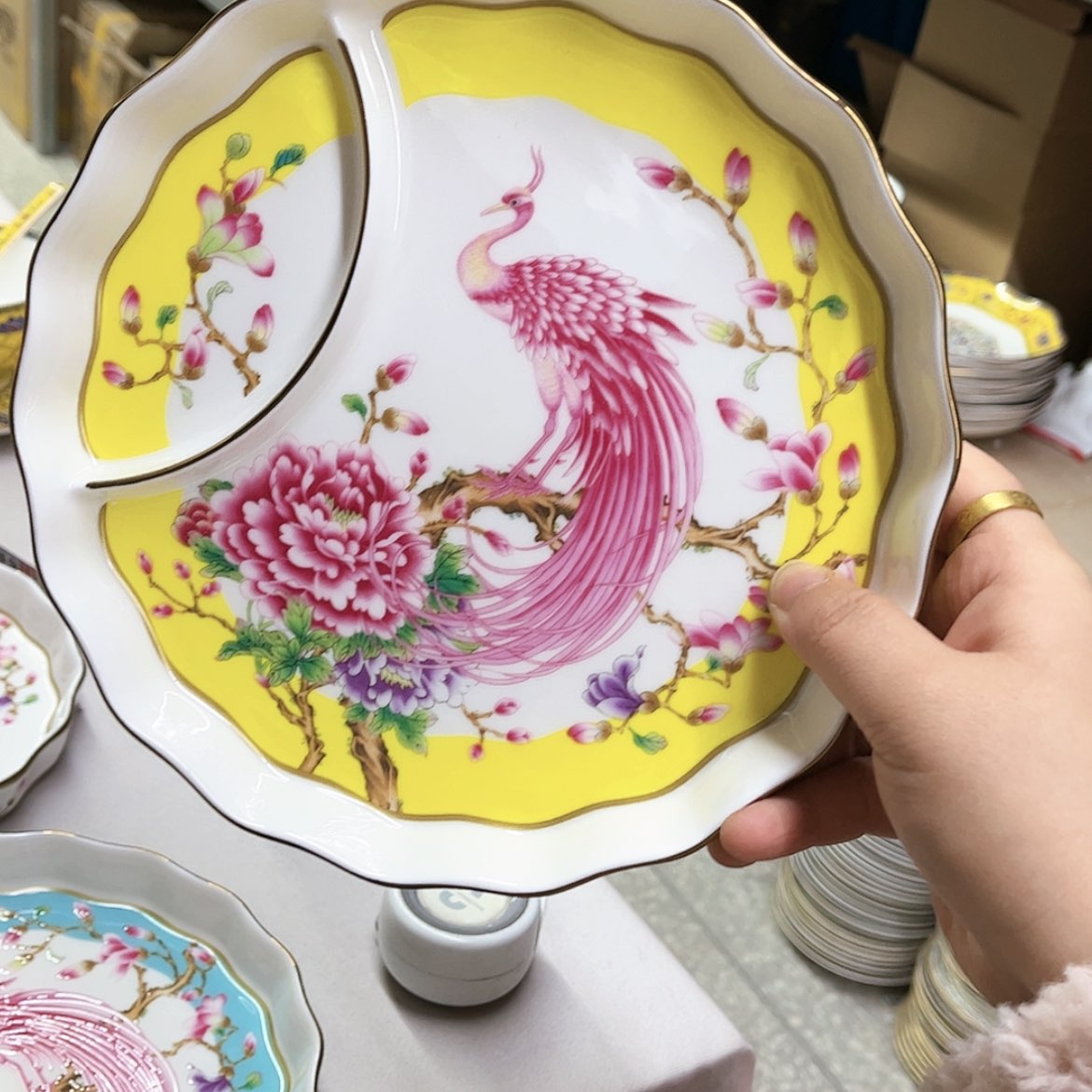 【闪购商品】骨瓷8英寸1深黄。。。。。。