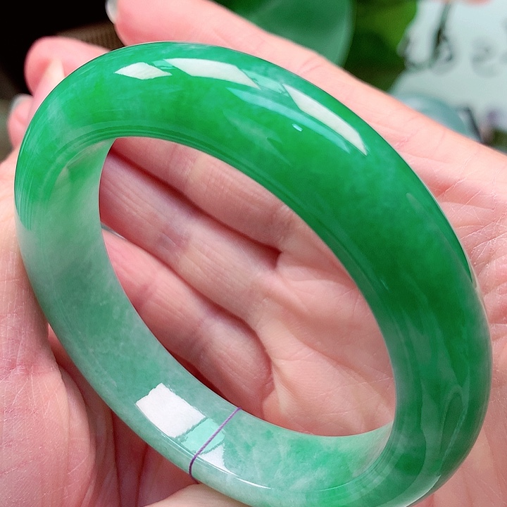翡翠未镶嵌手镯天然翡翠手镯