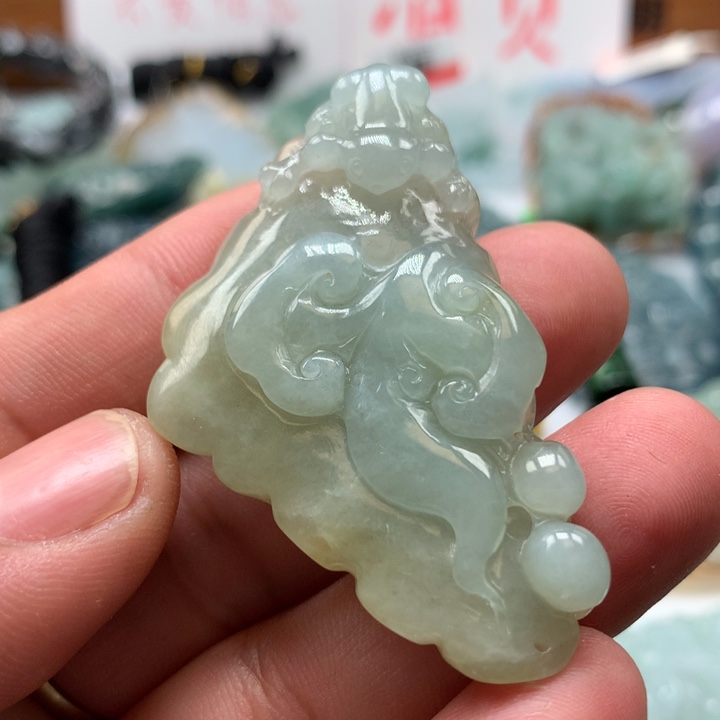 翡翠颈饰未镶嵌保真天然a货翡翠