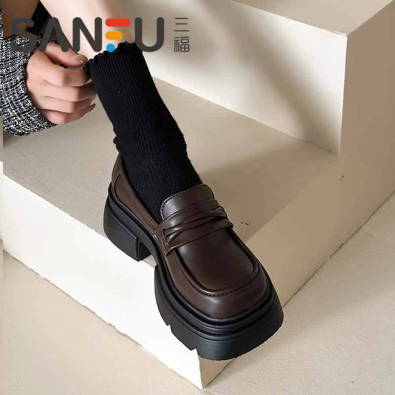三福厚底增高英伦风小皮鞋女新款春秋季一脚蹬女鞋单鞋黑色乐福鞋