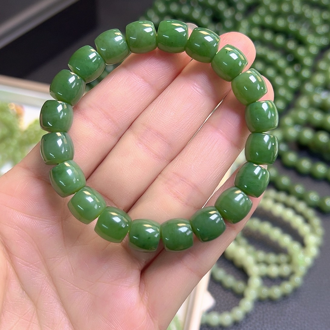 和田玉（碧玉）未镶嵌手链