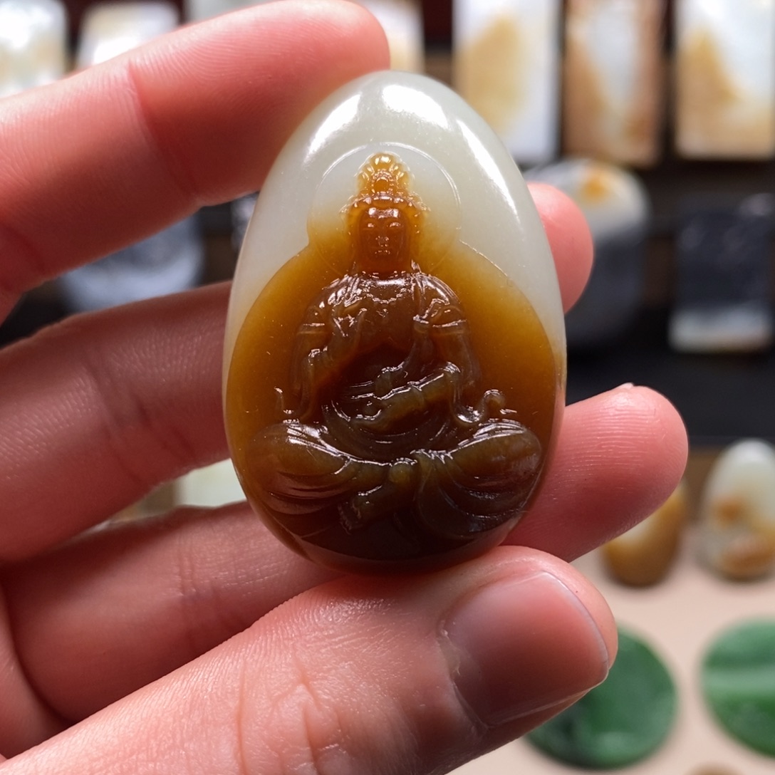 和田玉（糖玉）未镶嵌颈饰