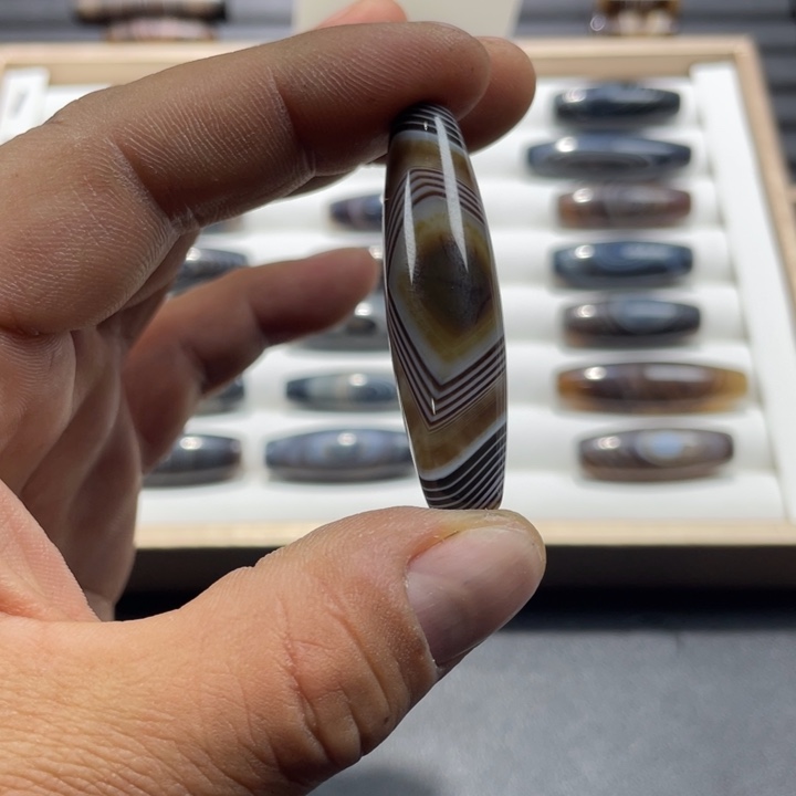 鹿***西玛瑙/玉髓合金珠宝奇石