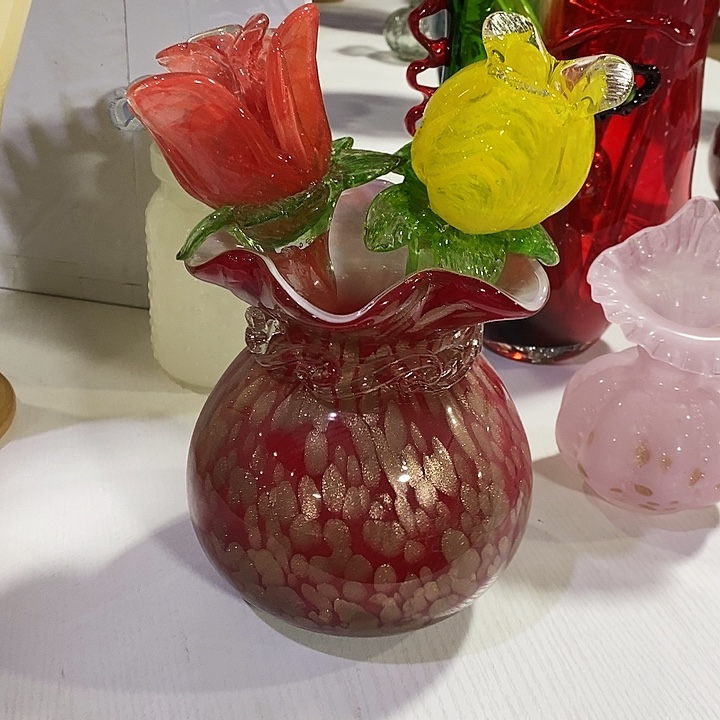 两只花加瓶高30厘米