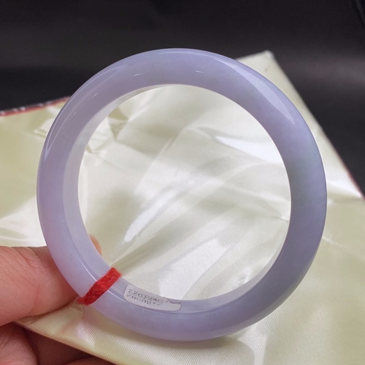 翡翠手镯未镶嵌56.5圈