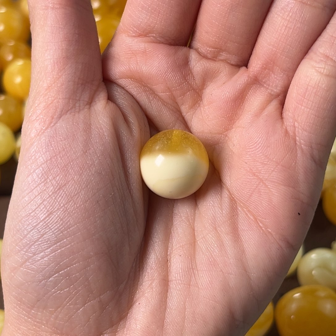 琥珀裸石未镶嵌16.3圆珠