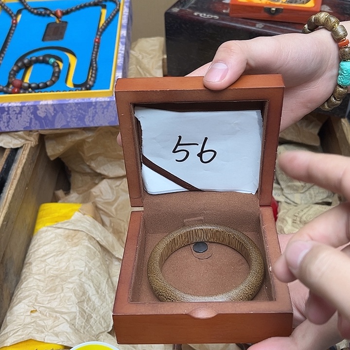 大叶紫檀（黑酸枝木类）