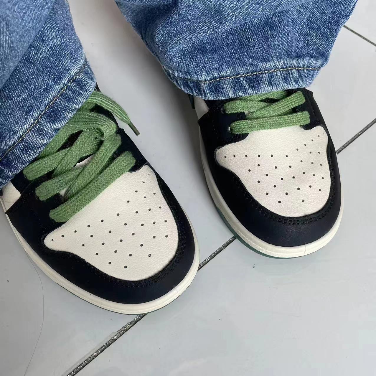 一号链接休闲时尚百搭休闲板鞋女鞋