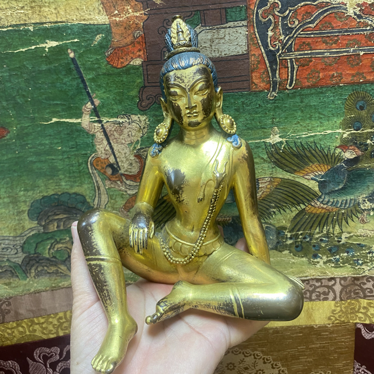 藏地铜鎏金自在观音像，高18厘米