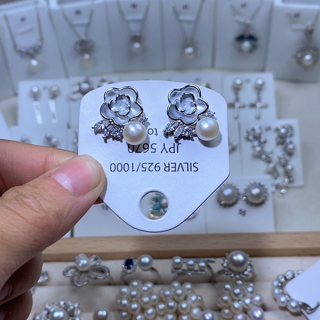 未镶嵌淡水珍珠耳饰