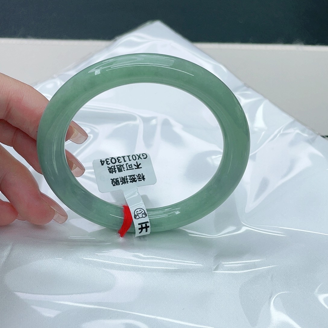 翡翠手镯未镶嵌圆56