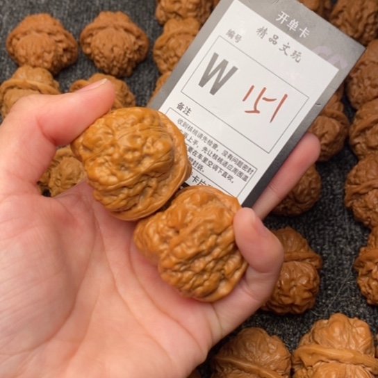 吊坠桃核我是第一百41