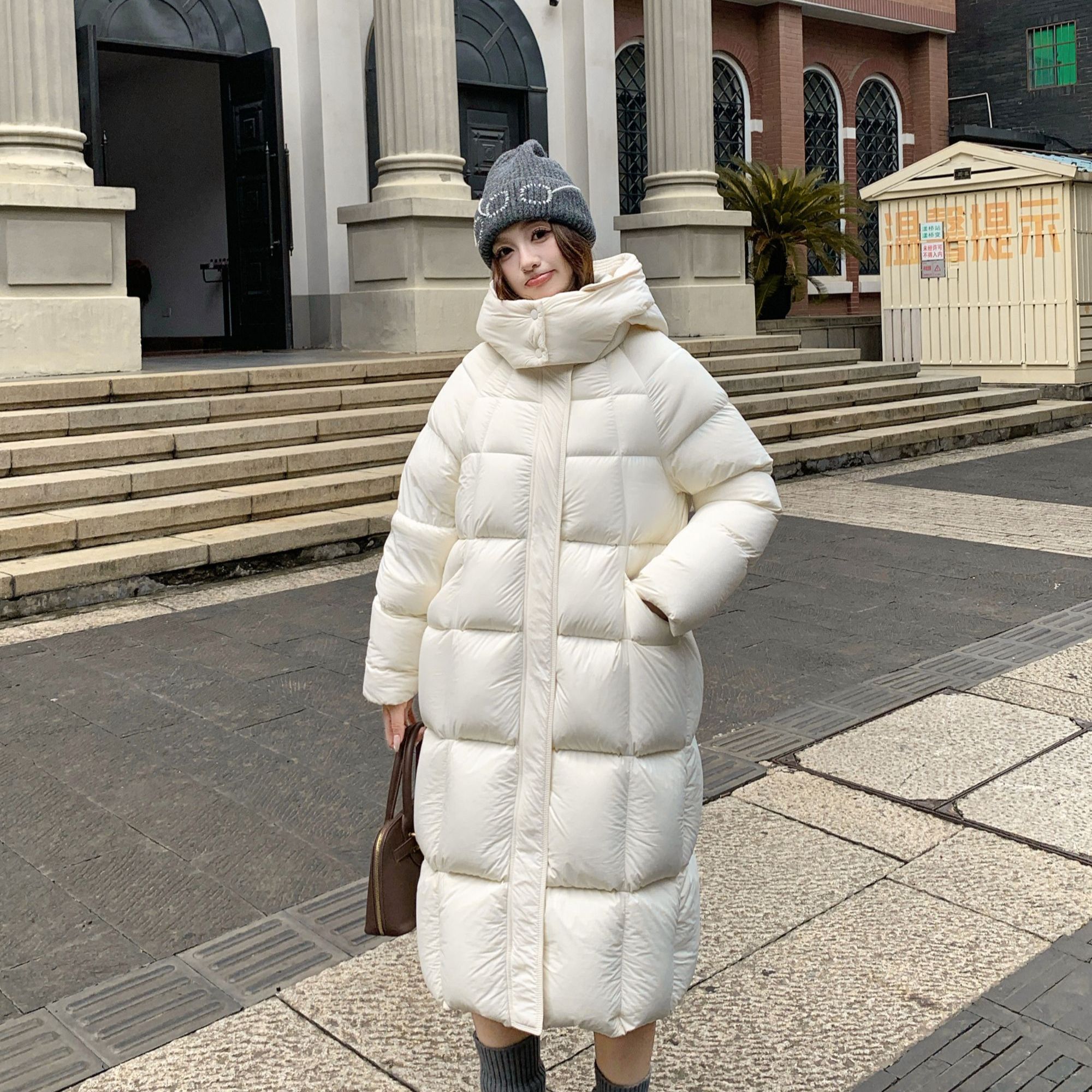 2025长款泡芙加厚连帽白鸭绒羽绒服1YS-9908