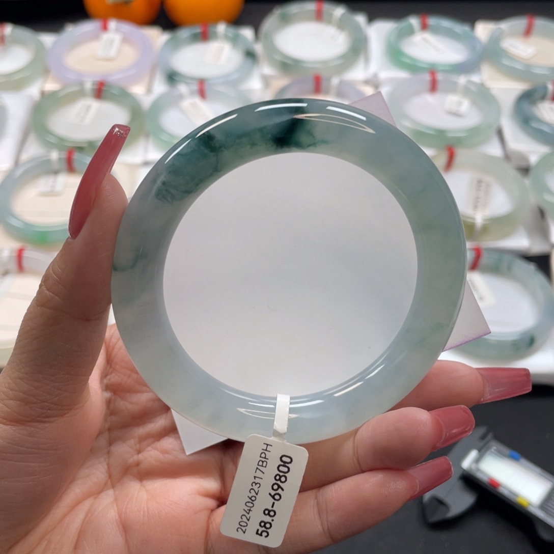 【闪购商品】翡翠手镯未镶嵌大胖圆蓝底飘兰花58.8圈口18号