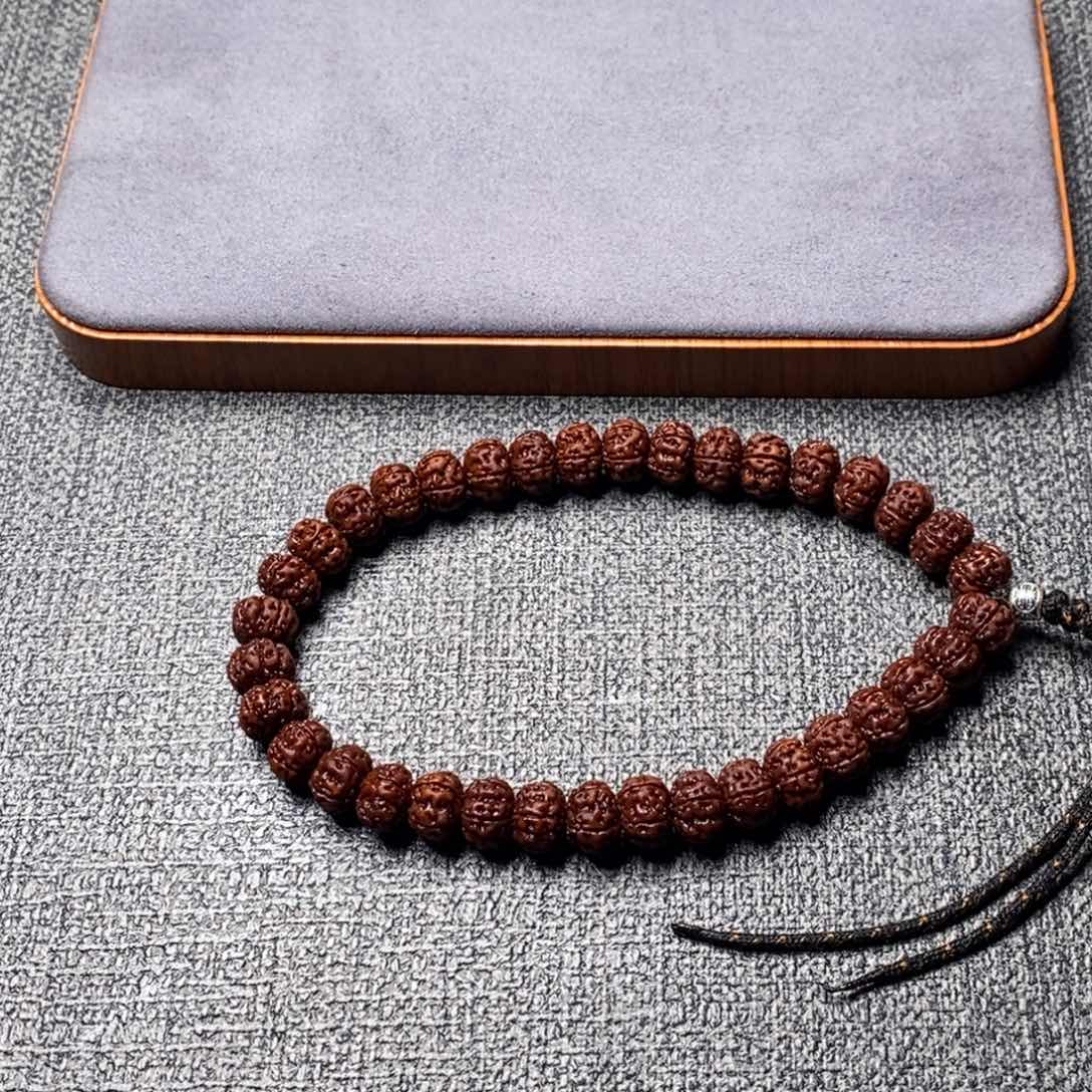 嗡***吽吊坠金刚菩提老树王