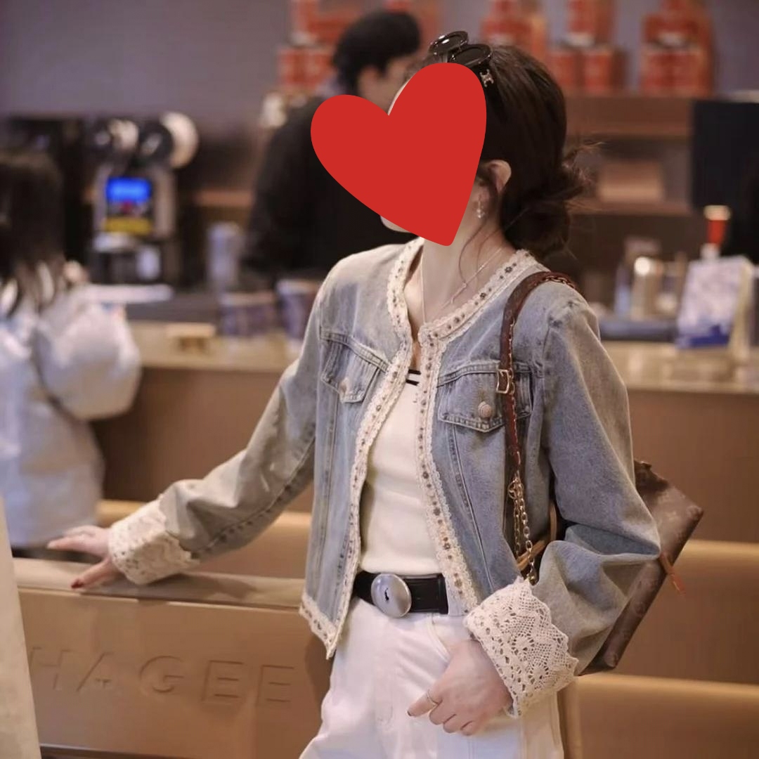 春季新款气质显瘦百搭牛仔外套圆领钉珠拼接蕾丝高品质牛仔外套女