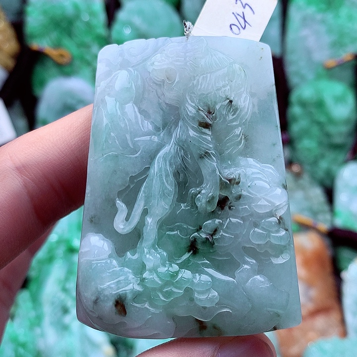 翡翠吊坠(不含链)未镶嵌