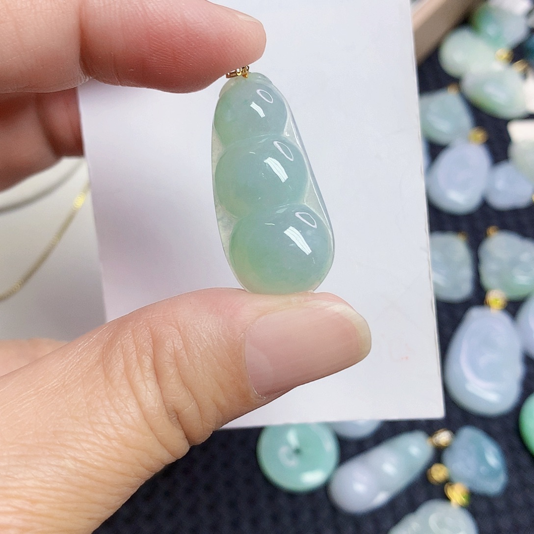 翡翠18K金镶嵌颈饰346789