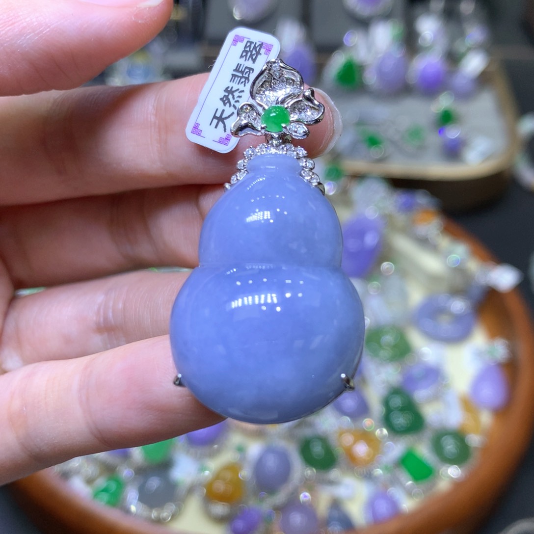 【闪购商品】翡翠颈饰18K金镶嵌翡翠吊坠项链