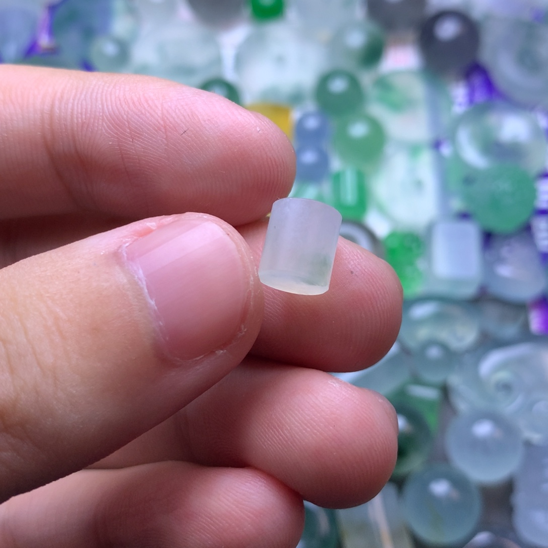 定制翡翠未镶嵌挂件