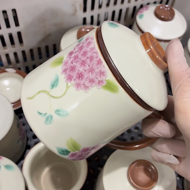 茶具微暇，介意勿拍