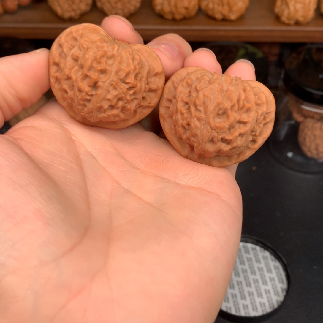 糖***月文玩核桃手串43宫灯