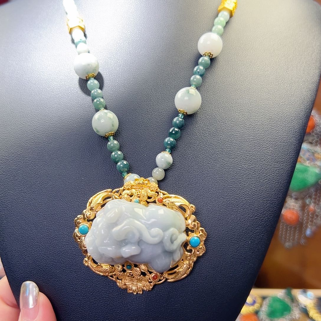 翡翠银S925镶嵌颈饰国风
