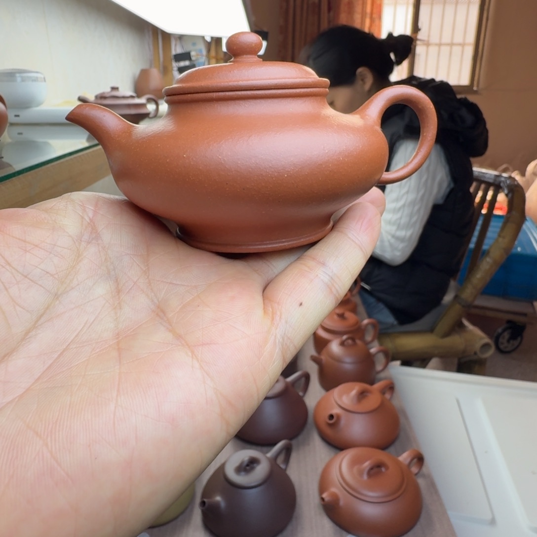 *****茶壶紫砂容量120cc-130cc