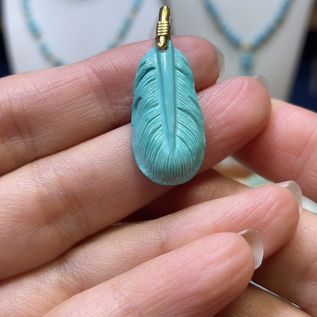 绿松石18K金镶嵌吊坠