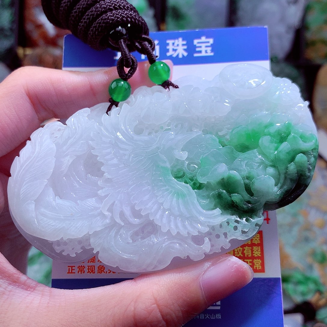 翡翠未镶嵌颈饰天然