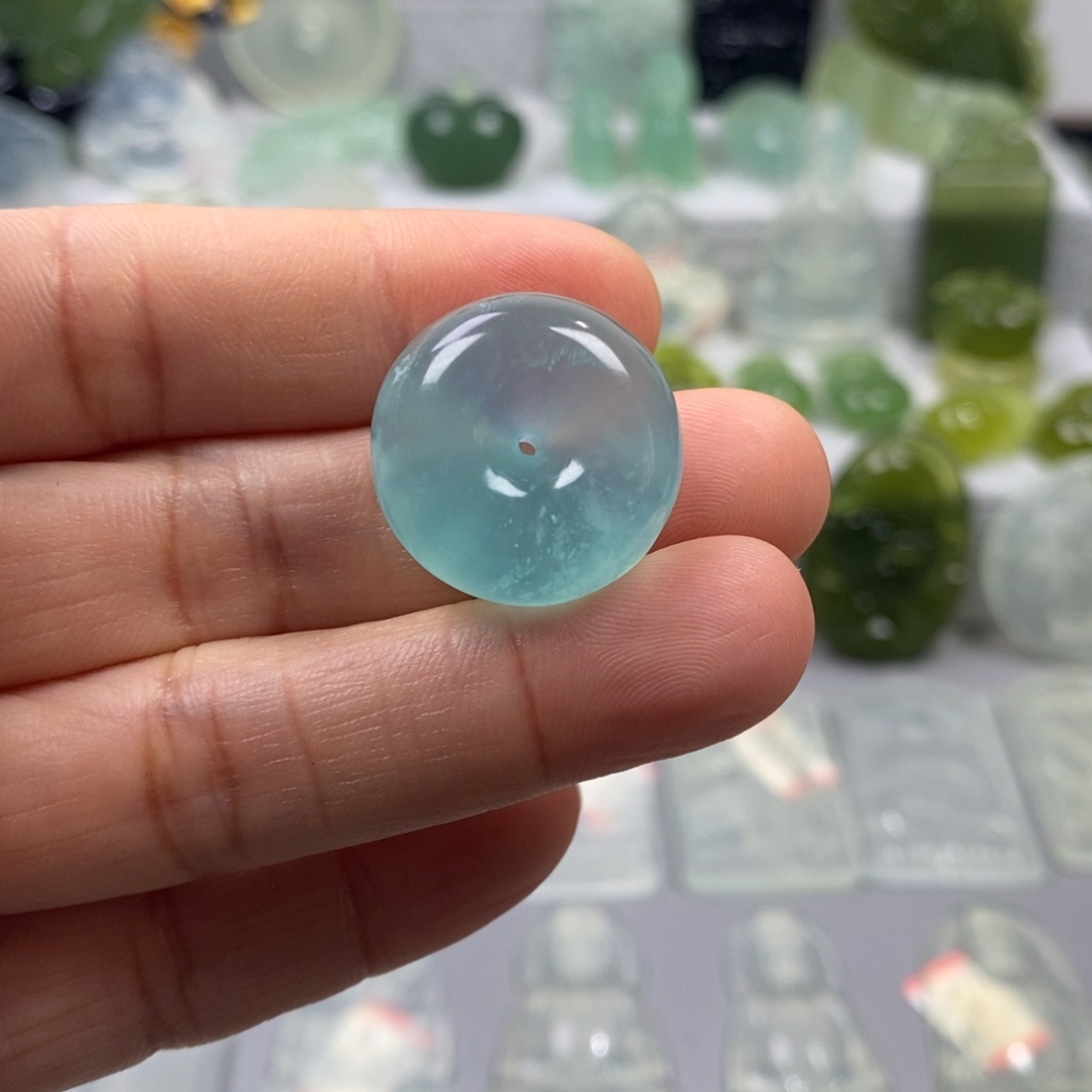 落***语蛇纹石玉未镶嵌颈饰