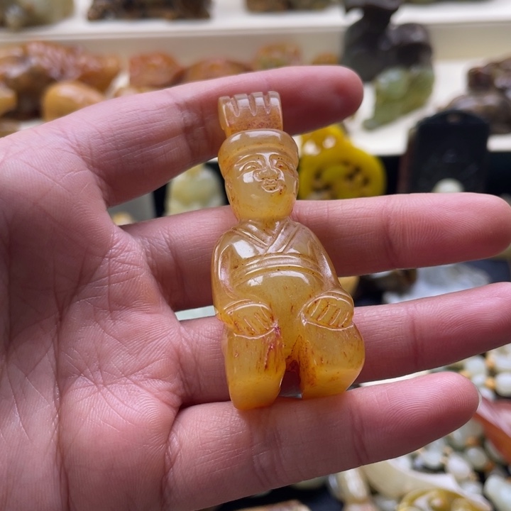 蛇纹石玉颈饰未镶嵌