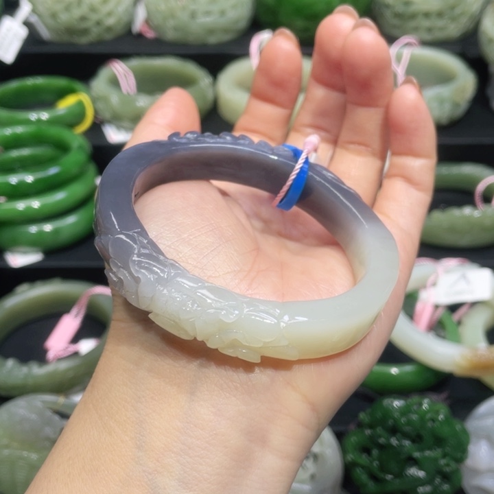 和田玉手镯56圈口 编号33贵妃镯未镶嵌