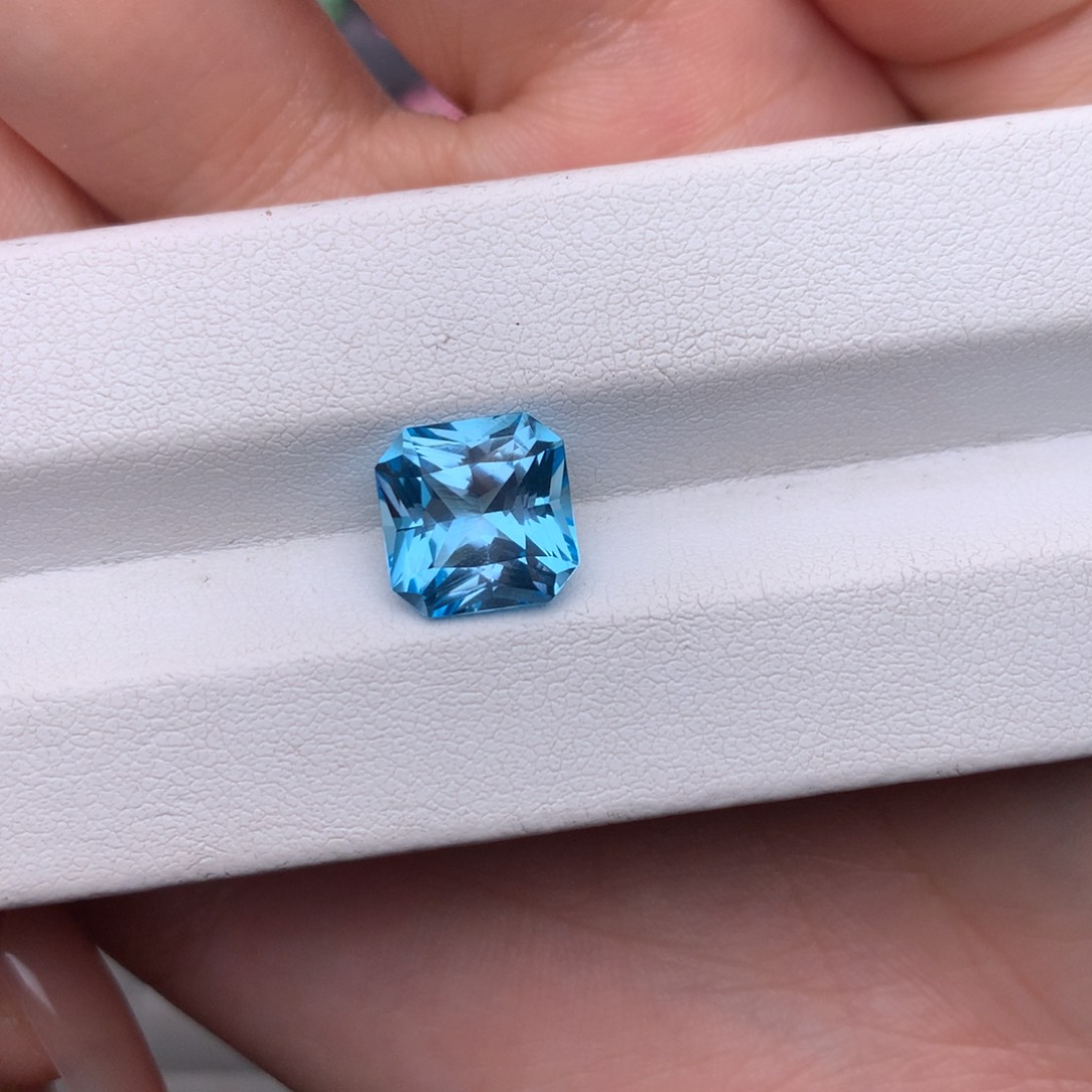 托帕石裸石5.8ct