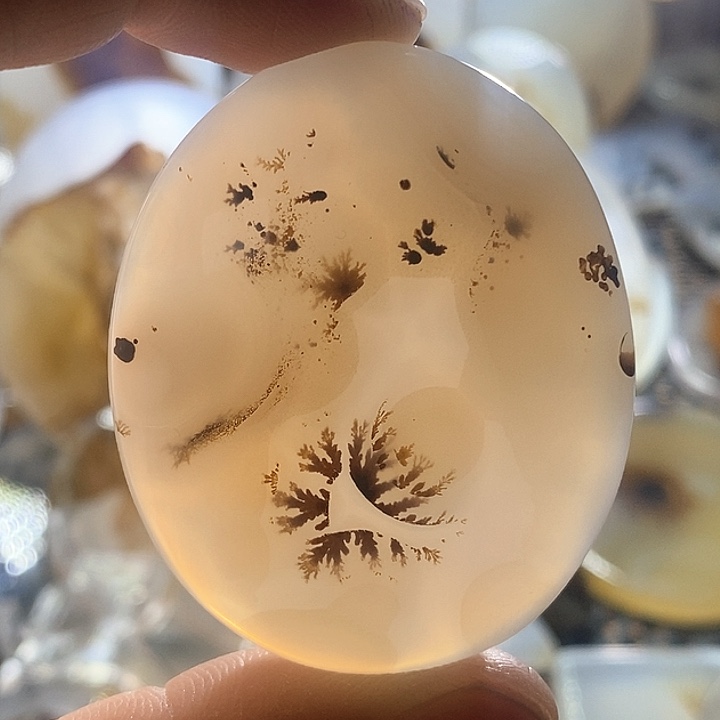 未镶嵌颈饰玛瑙/玉髓