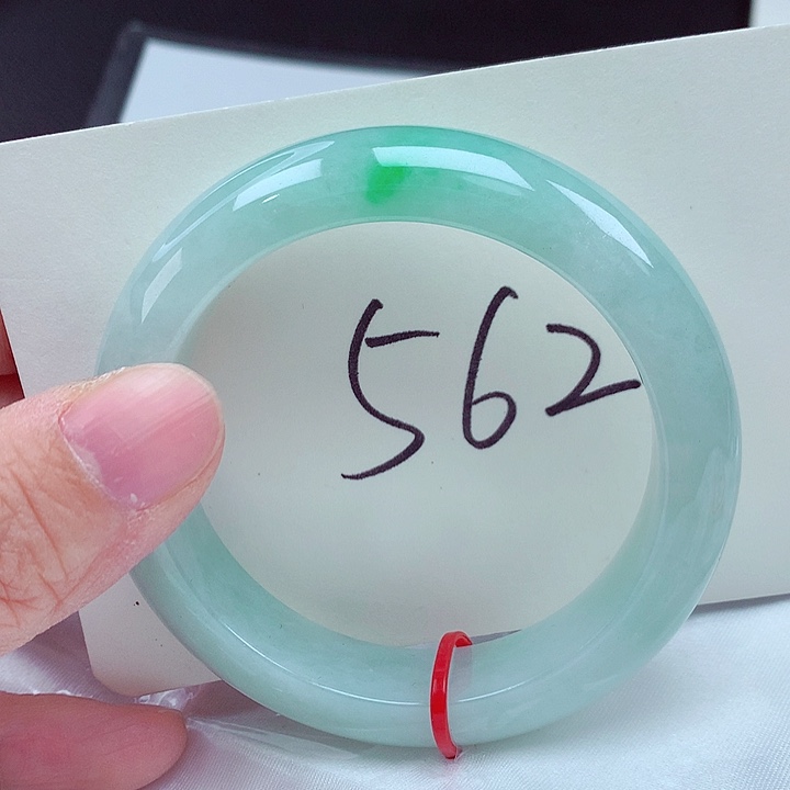 翡翠未镶嵌手镯翡翠