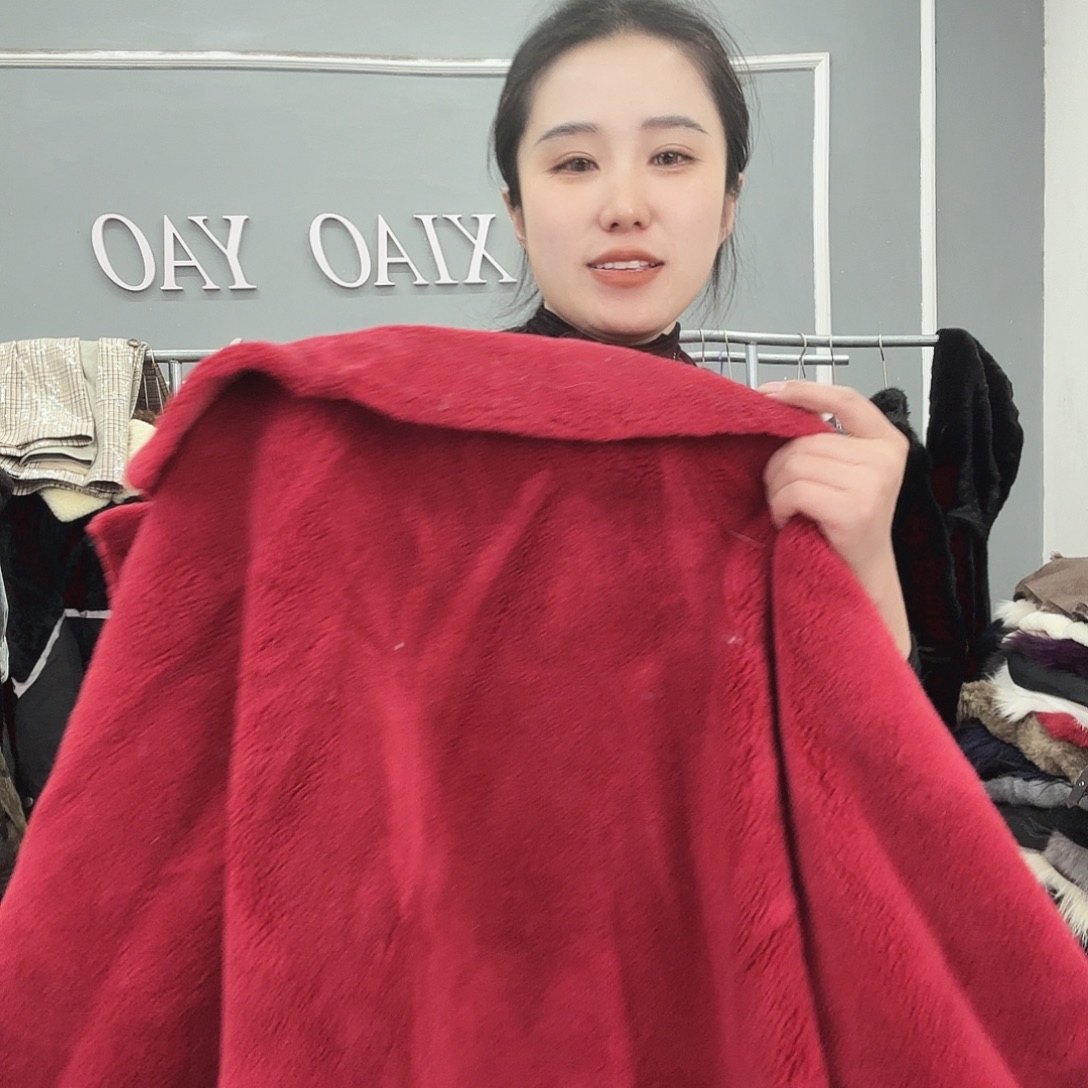 姚小妖家高端皮草