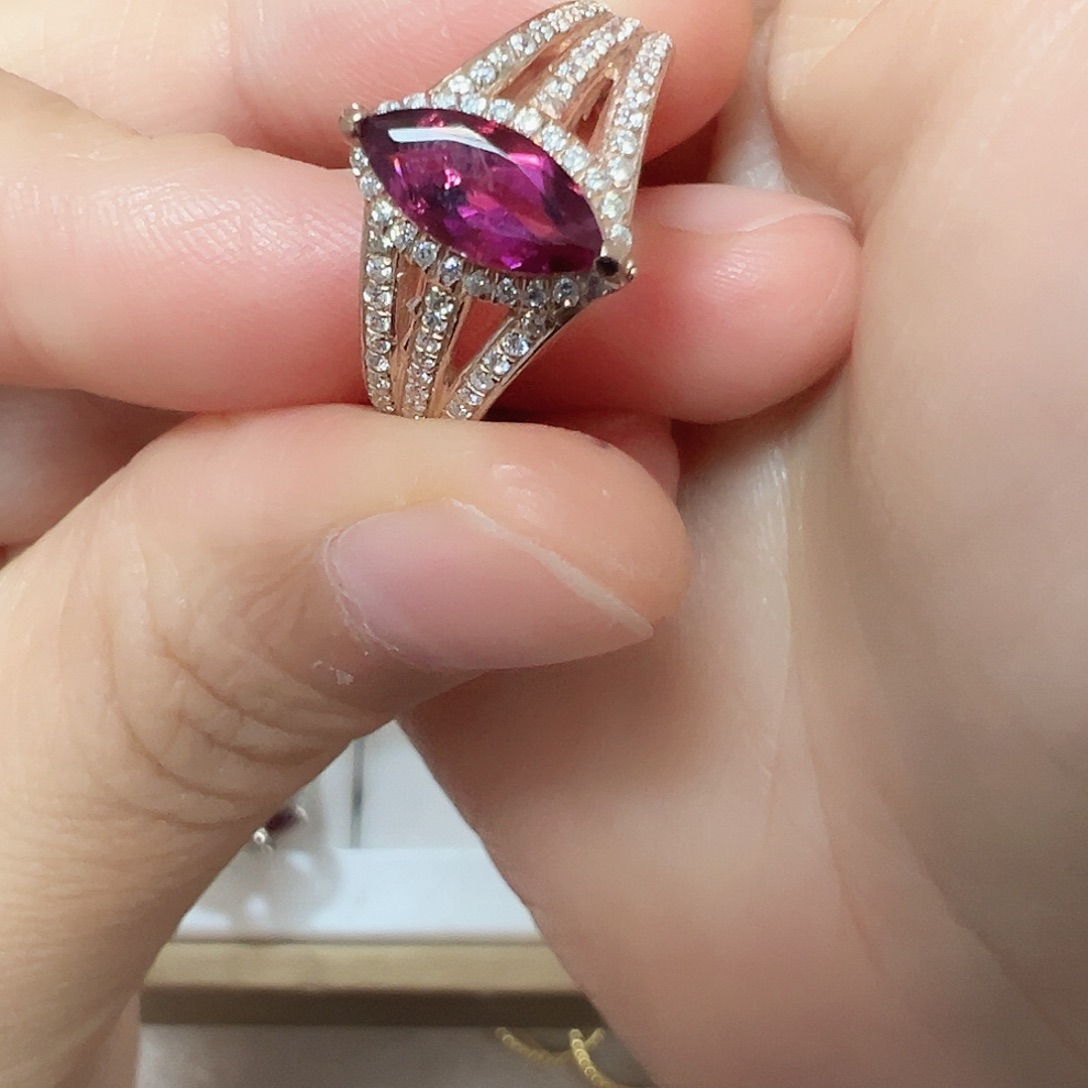 芝***门戒指碧玺银S925镶嵌拍两单发一单12号圈口不退不换