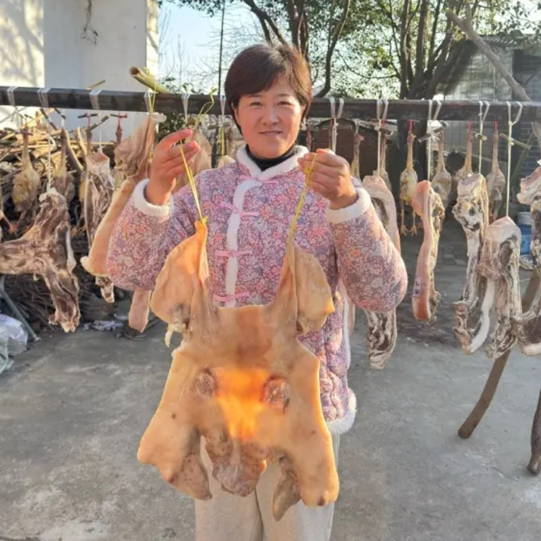 农家手工腌制自然晾晒风干咸猪脸皮 整张带耳朵