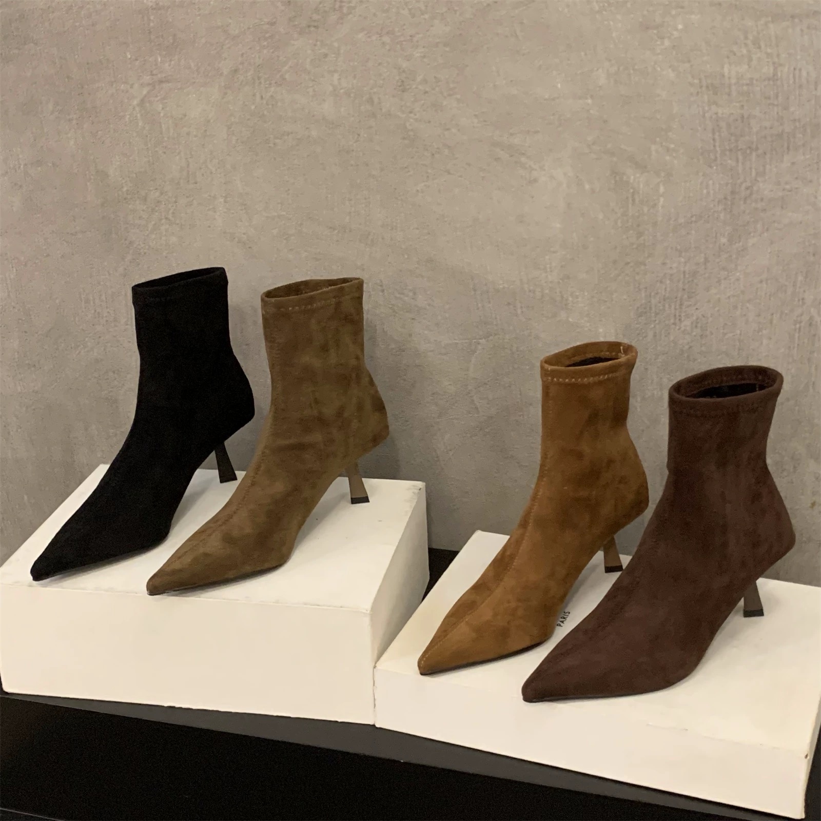 2025秋冬气质细跟加绒裸靴套筒弹力瘦瘦靴子小猫跟尖头绒面短靴女