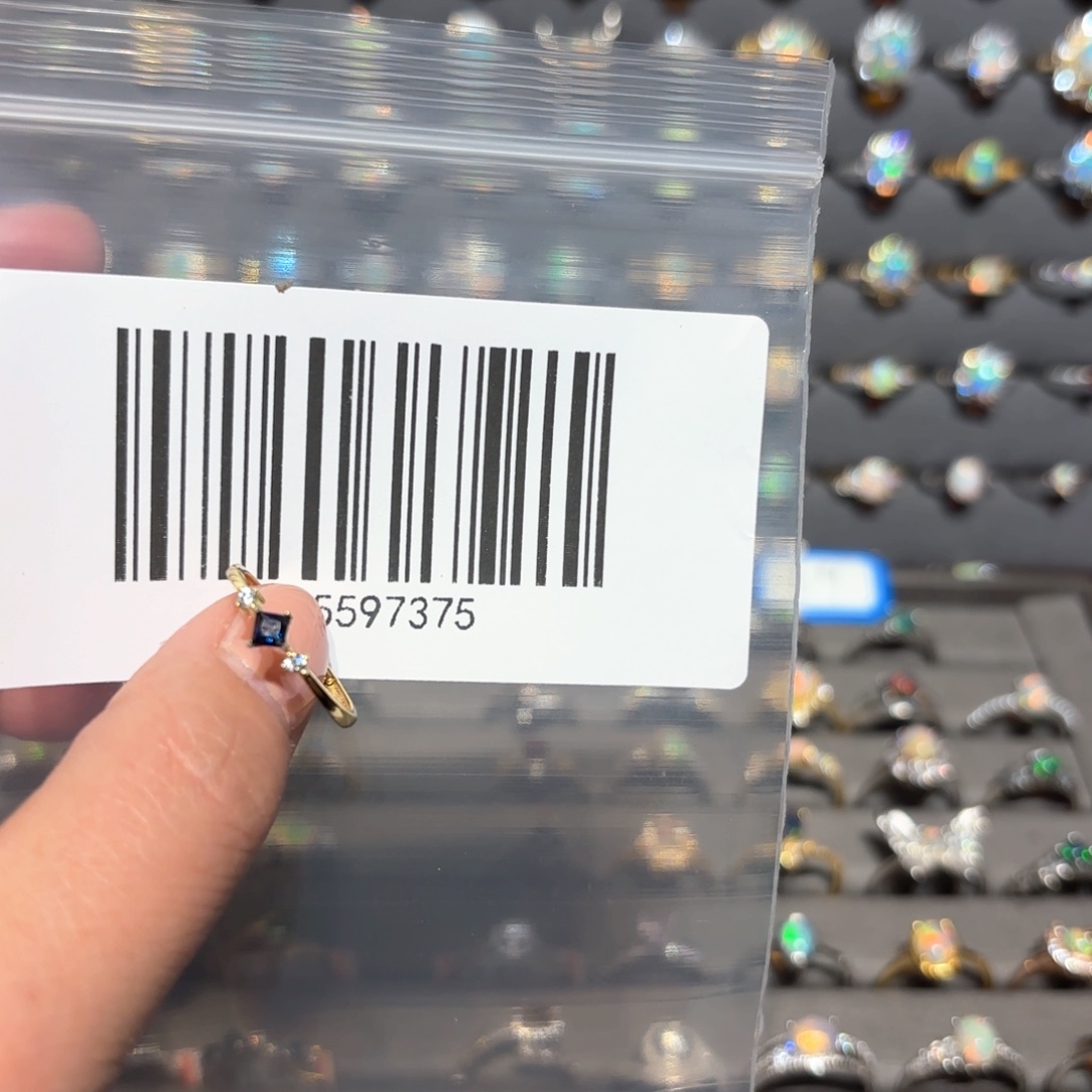 欧泊戒指银S925镶嵌早***了