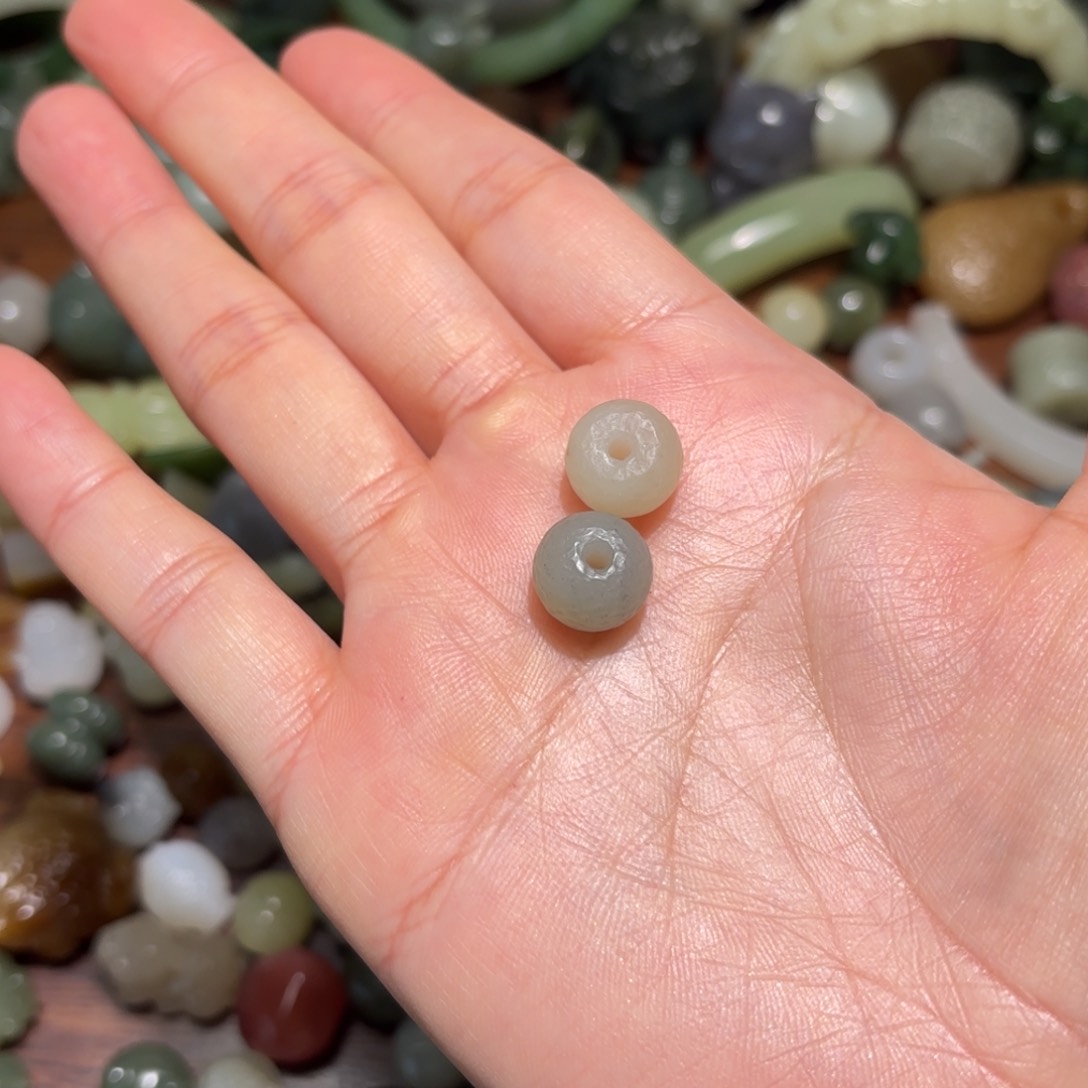 和田玉未镶嵌珠宝半成品张*