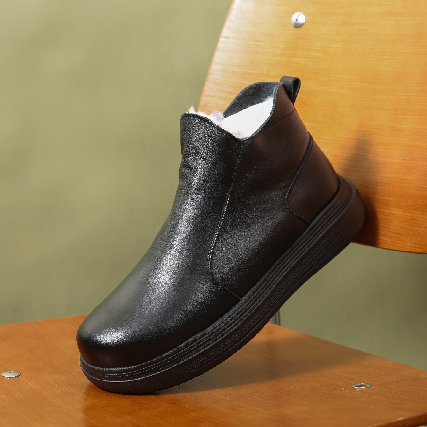 [头层玩家]头层牛皮复古休闲切尔西短靴厚底舒适羊皮毛一体男鞋