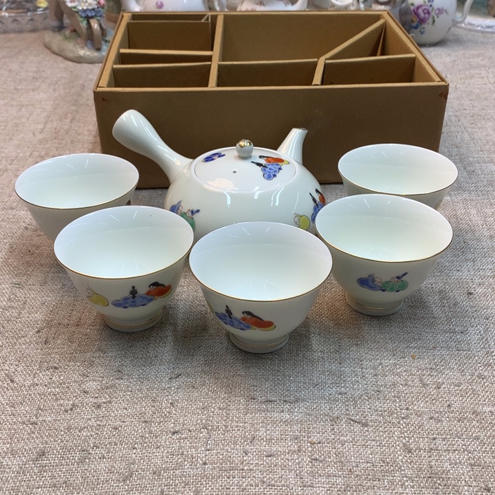 金瓷阁家的美丽瓷器