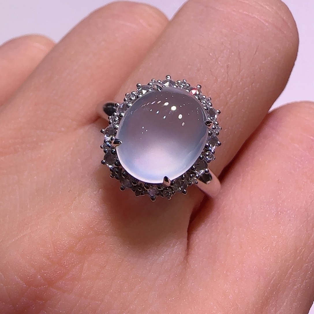 翡翠戒指18K金镶嵌戒指