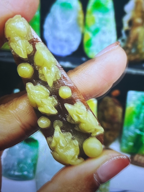 天然翡翠A货一物一证