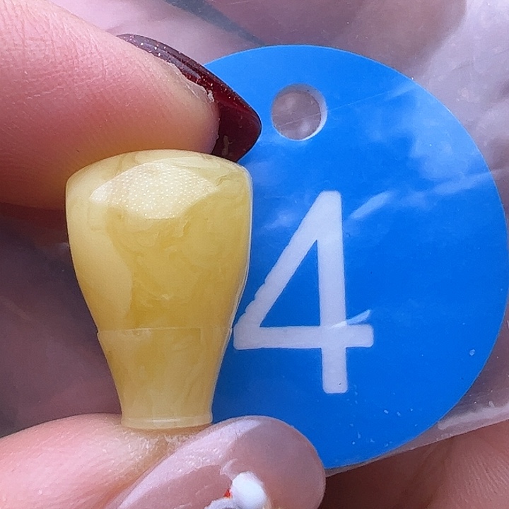 蜜蜡裸石未镶嵌12.5m m