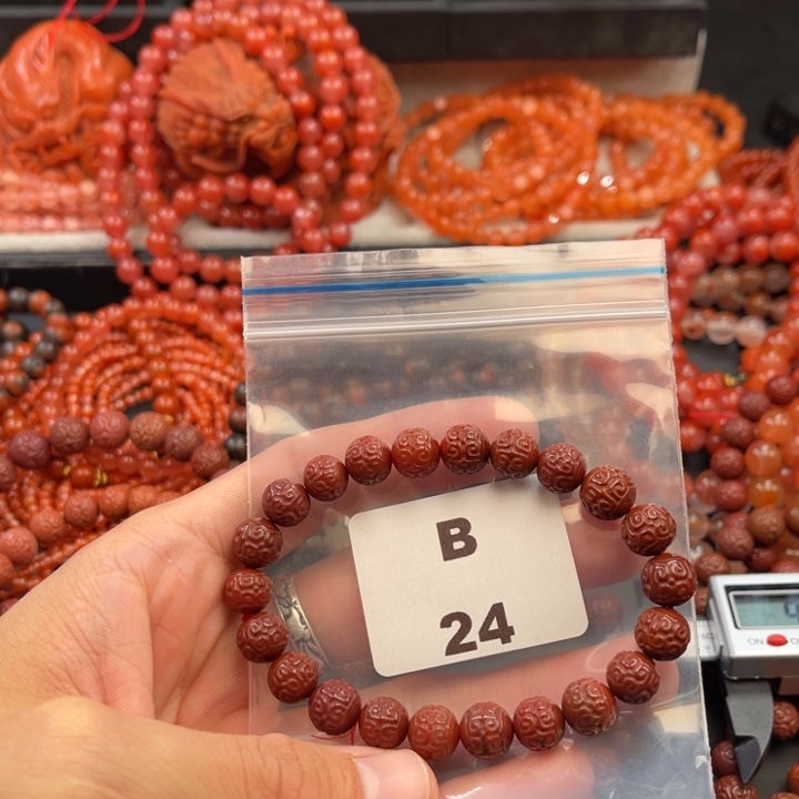 南红玛瑙未镶嵌多样性发货默认微瑕称重9mm