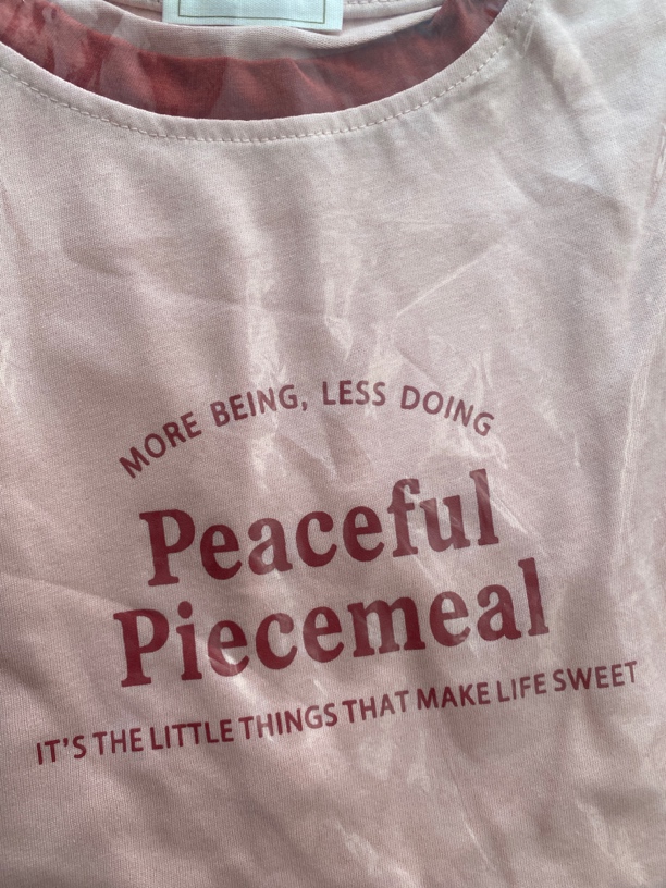 粉色字母短袖T恤